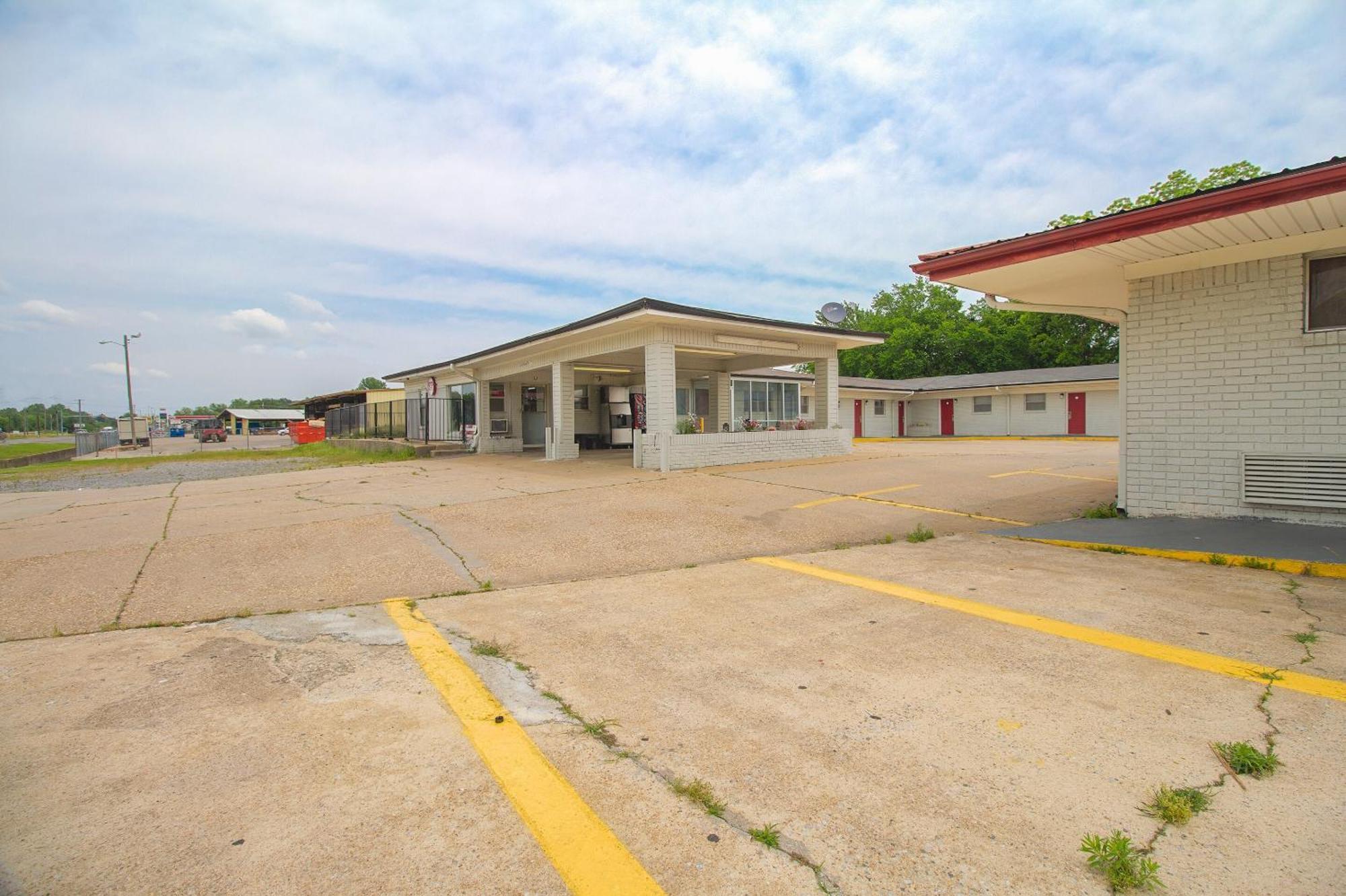 Oyo Hotel Mcalester Ok S Main St المظهر الخارجي الصورة