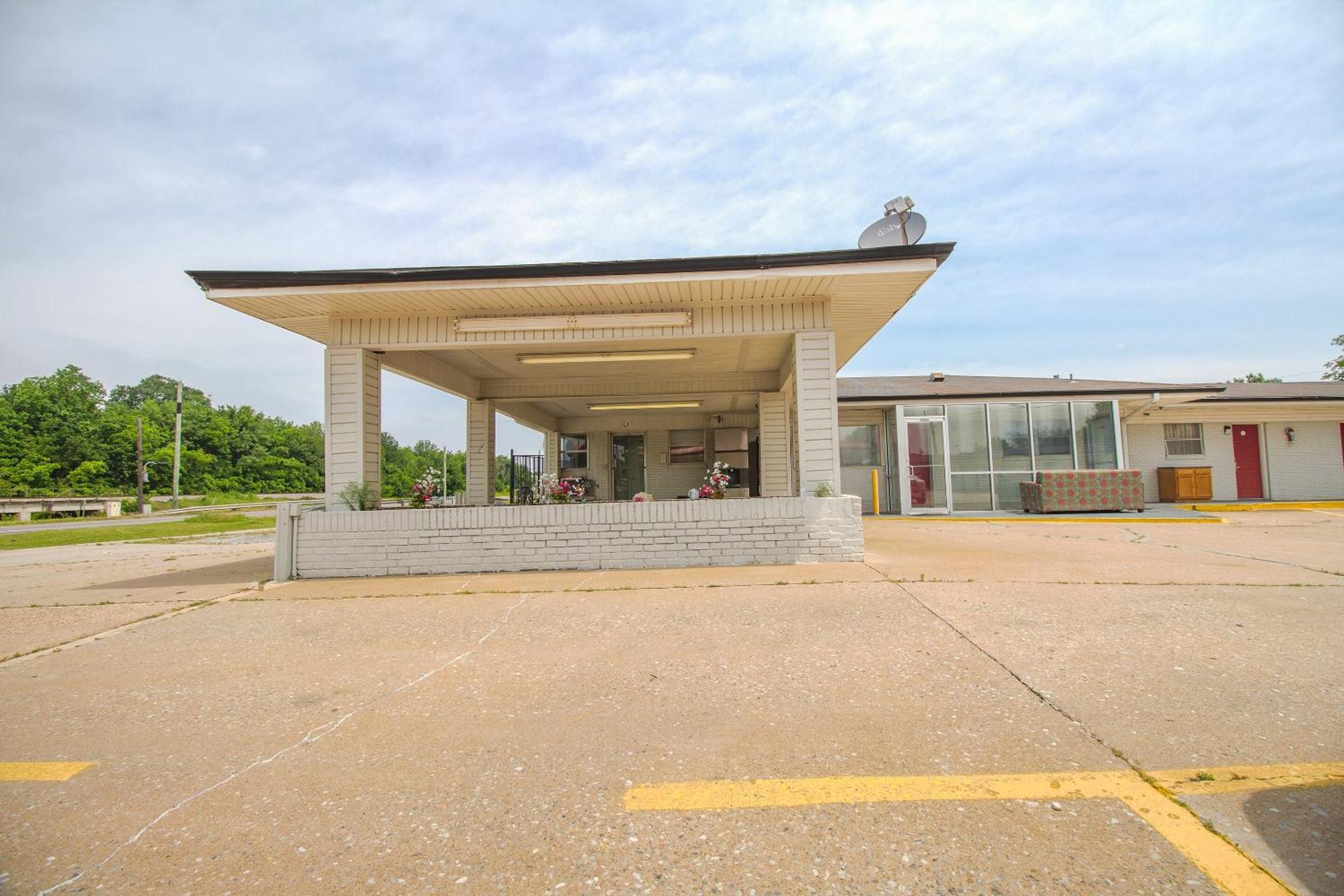 Oyo Hotel Mcalester Ok S Main St المظهر الخارجي الصورة