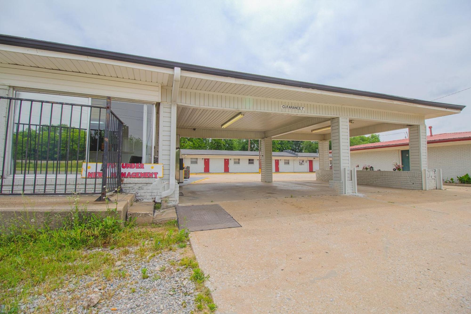 Oyo Hotel Mcalester Ok S Main St المظهر الخارجي الصورة